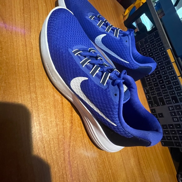 Men’s Nike Running Shoes - Size 7.5🔥 - Picture 3 of 7